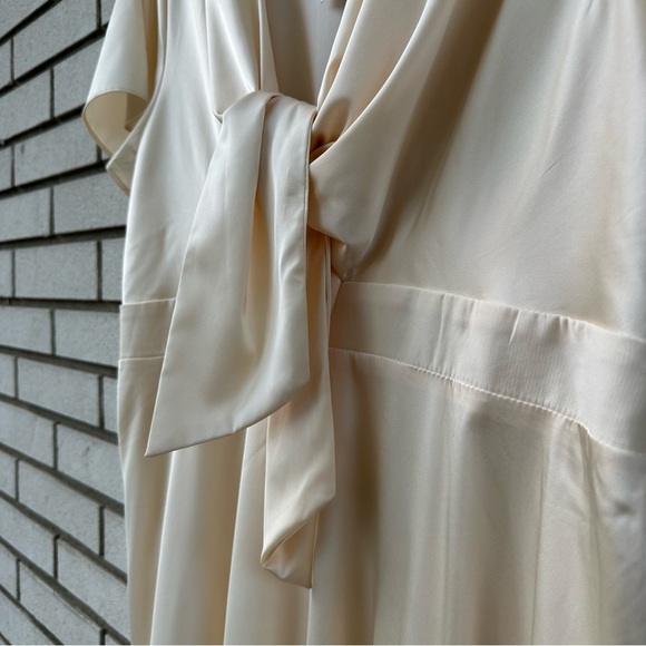 NWT Baltic Born Poppy Satin Midi Dress Cream Ivory - Picture 4 of 14